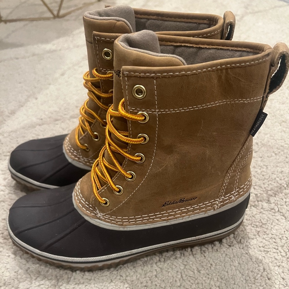 Eddie Bauer Women’s Hunt 8” Pac Boot, size 8, Color Wheat